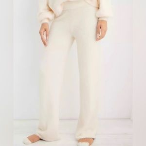 Aerie Flurry Sweater Pants - Vanilla. Size Small